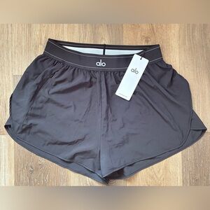 Alo Yoga Match Point Short Sz Large Black NWT